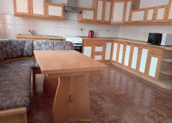 Halusia بيت ضيافة